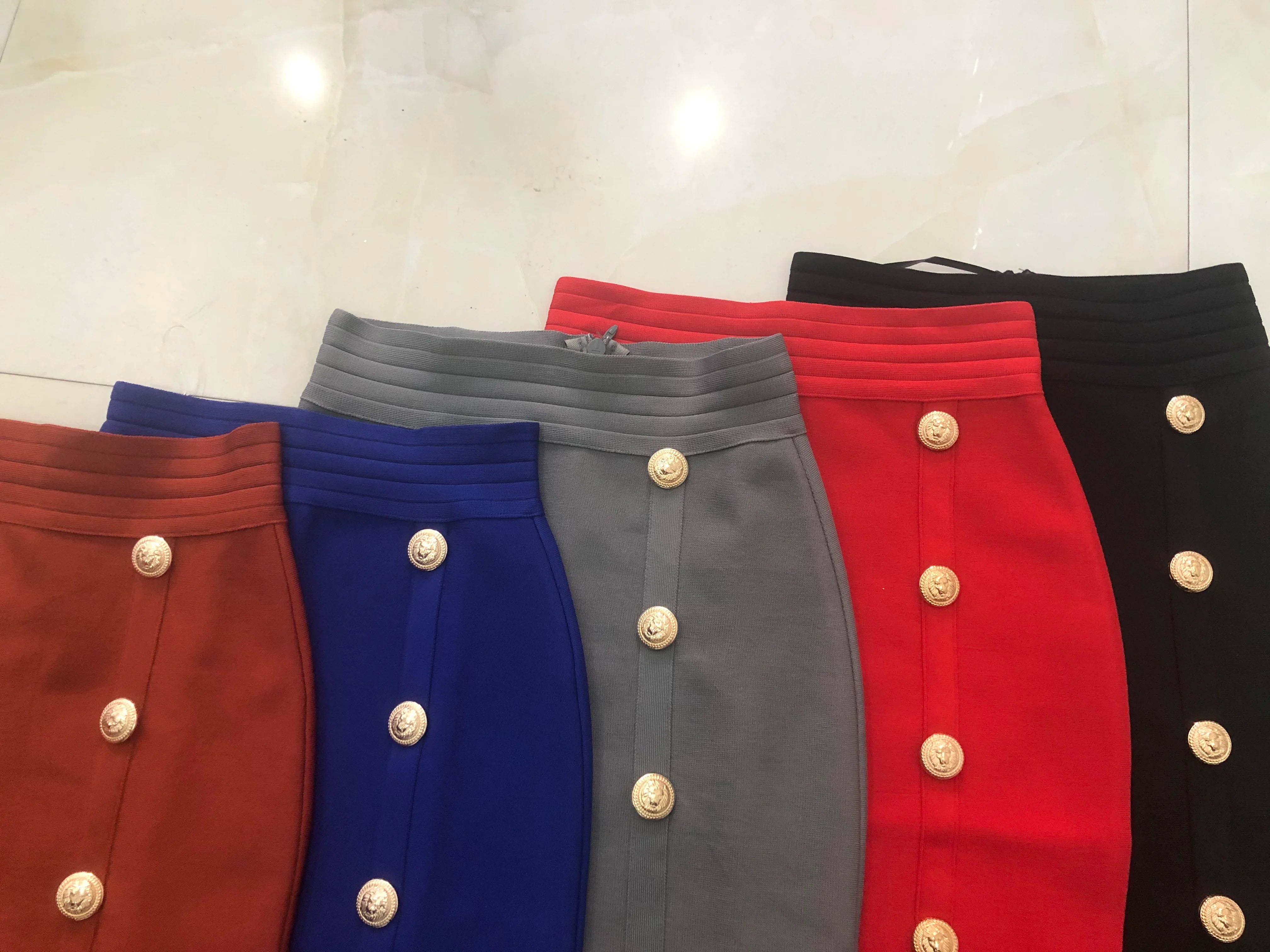 New Arrival Women Button Black Blue Red Bodycon Bandage Skirt 2024 Designer High Waist High Street Party Club Pencil Skirt 75cm - reetell