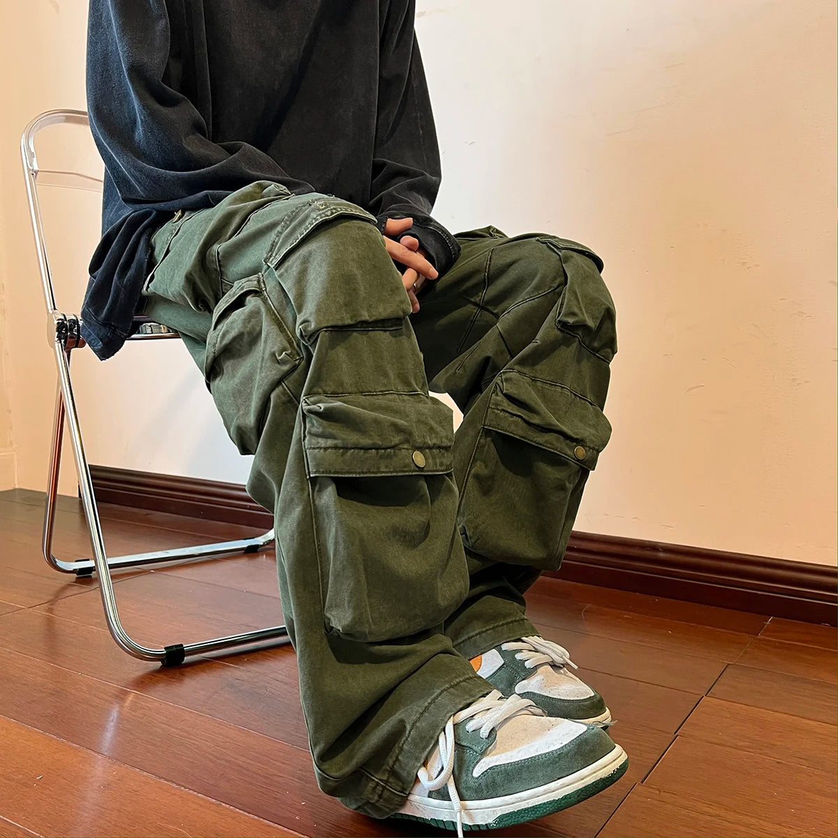 2023 Men Cargo Pants Multi-Pockets Tool Pants Harajuku Mens Vintage Loose Wide Leg Pants Streetwear Casual Hip-Hop Trousers