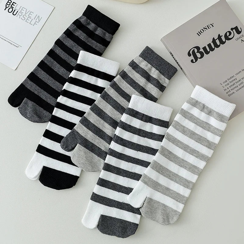 Men's 2 Finger Slipper Socks Cotton Tabi Toe Socks Mid-tube Autumn Sweat-absorbing Striped Two Toed Flip-flop Socks Man EUR38-43