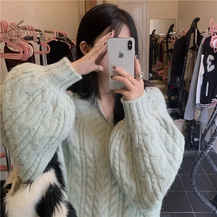 Women's Autumn and Winter Fashion Loose Outer Wear Lazy Style Niche Warm Knit Sweater Top - reetell