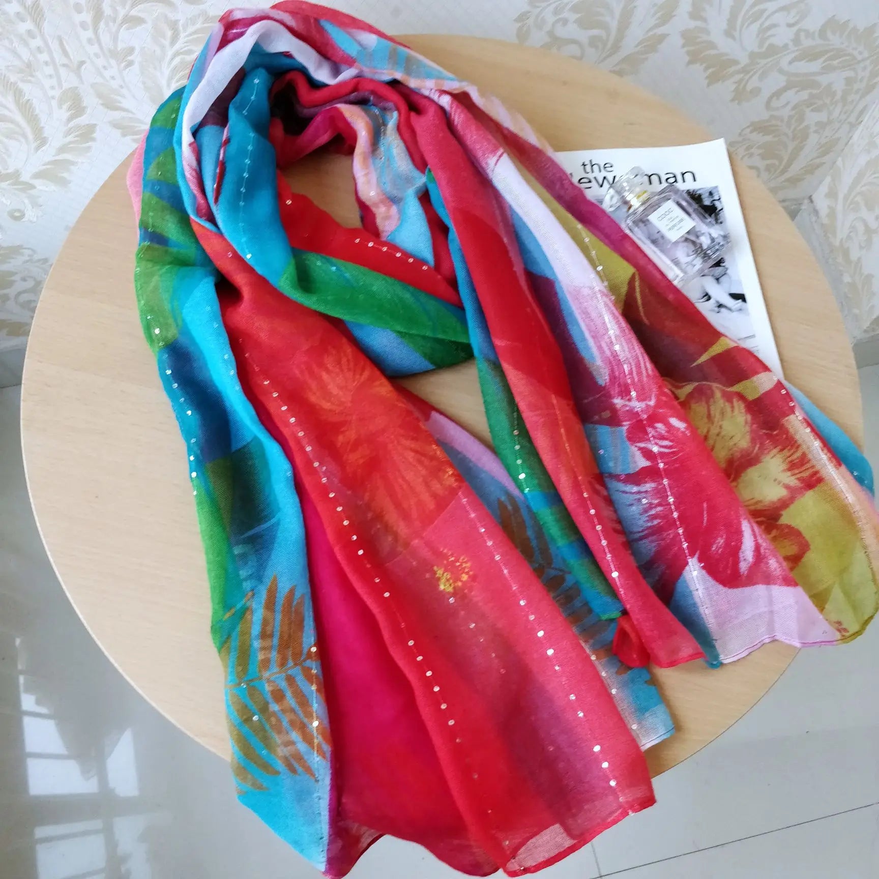 Foreign trade original order from Spain, fashionable printed embroidery, beach leisure, comfortable, women's scarves and shawls