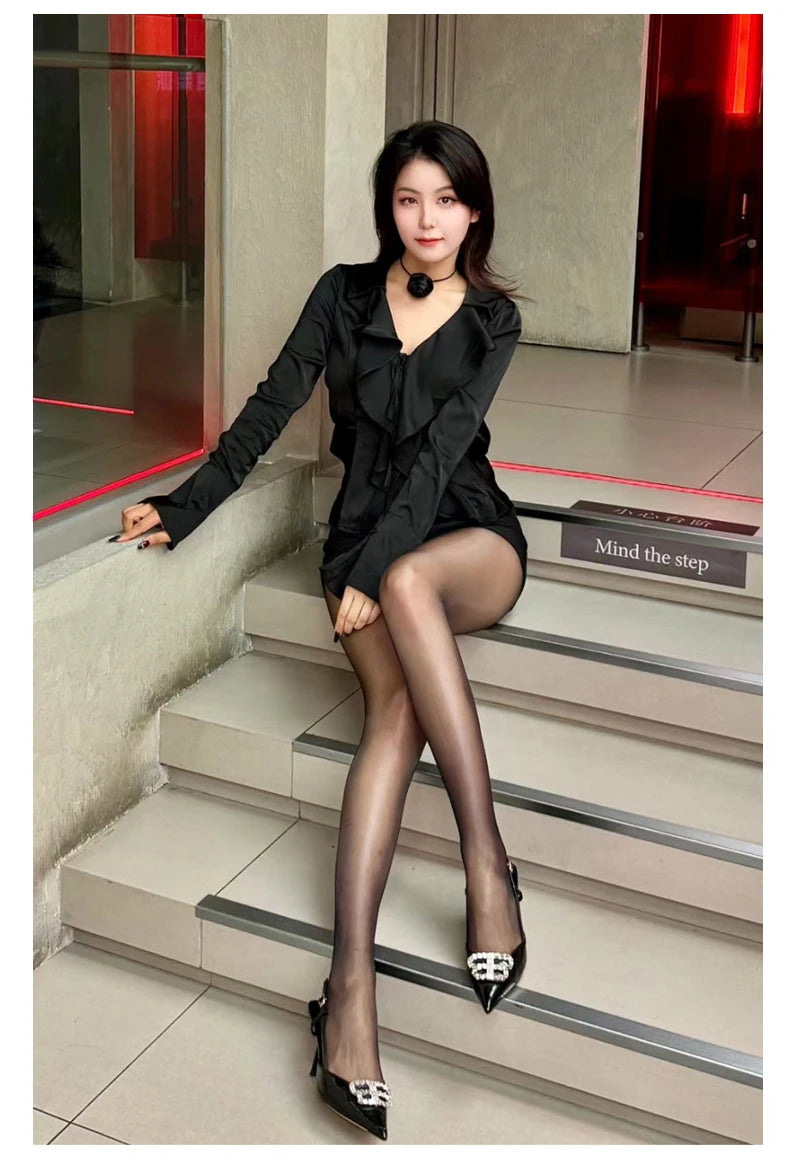 2024 New Pointed Black High Heels, Women's Thin Heels, Water Diamonds, One Line with Baotou Sandals and Button Single Shoes - reetell