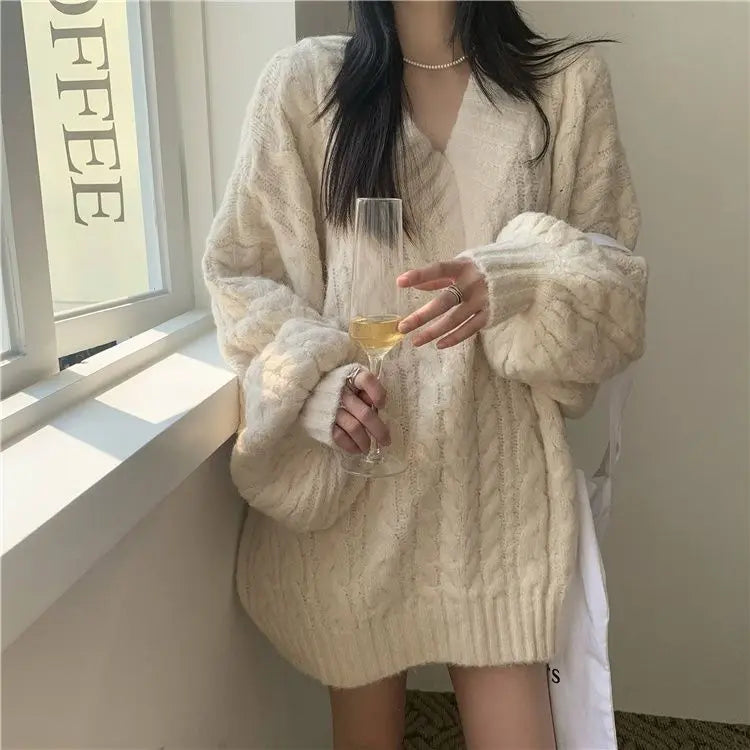 Women's Autumn and Winter Fashion Loose Outer Wear Lazy Style Niche Warm Knit Sweater Top - reetell