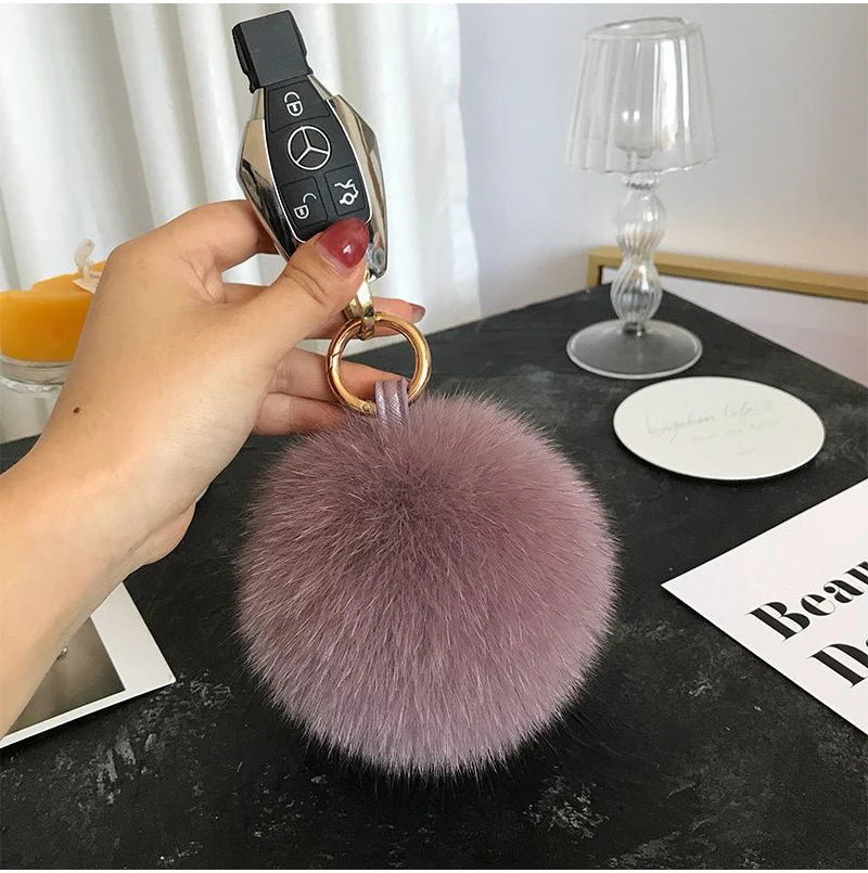 2024 Fluffy Real Fox Fur Ball Poms Keychain For Women Luxury Pompom Keyring Accessories Bag Decoration Emo Trinket Jewelry Gifts