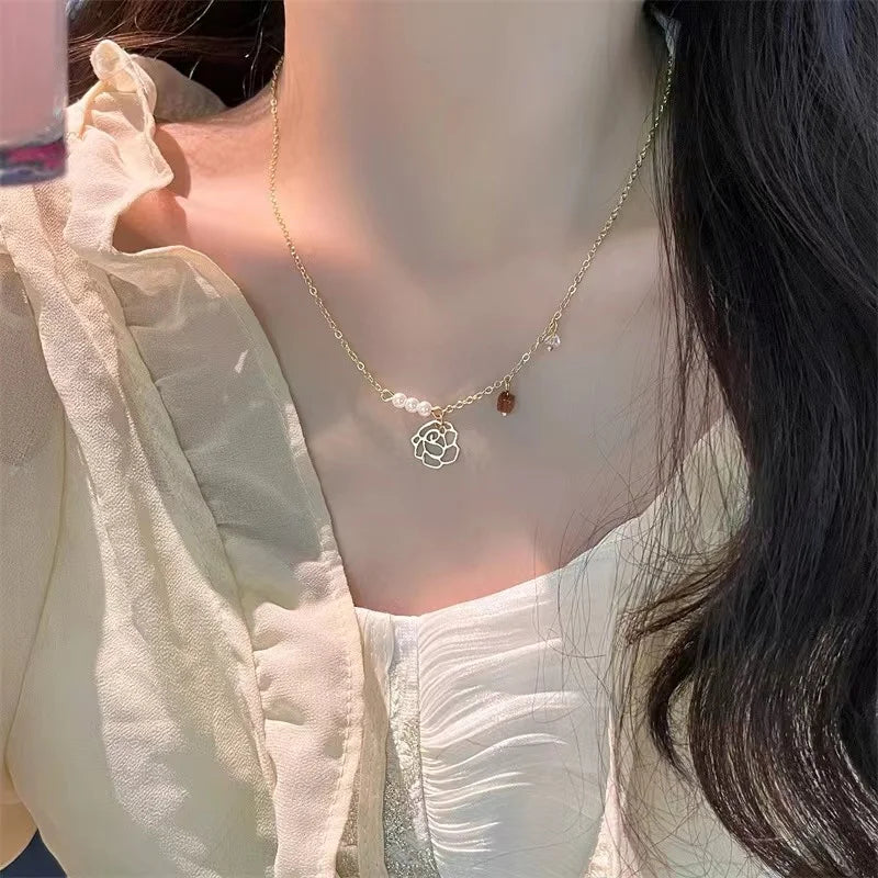 Imitation Pearl Beads Five-leaf Flower Pendant Double Layer Necklace for Women Fashion Daily Accessory Jewelry Birthday Gifts