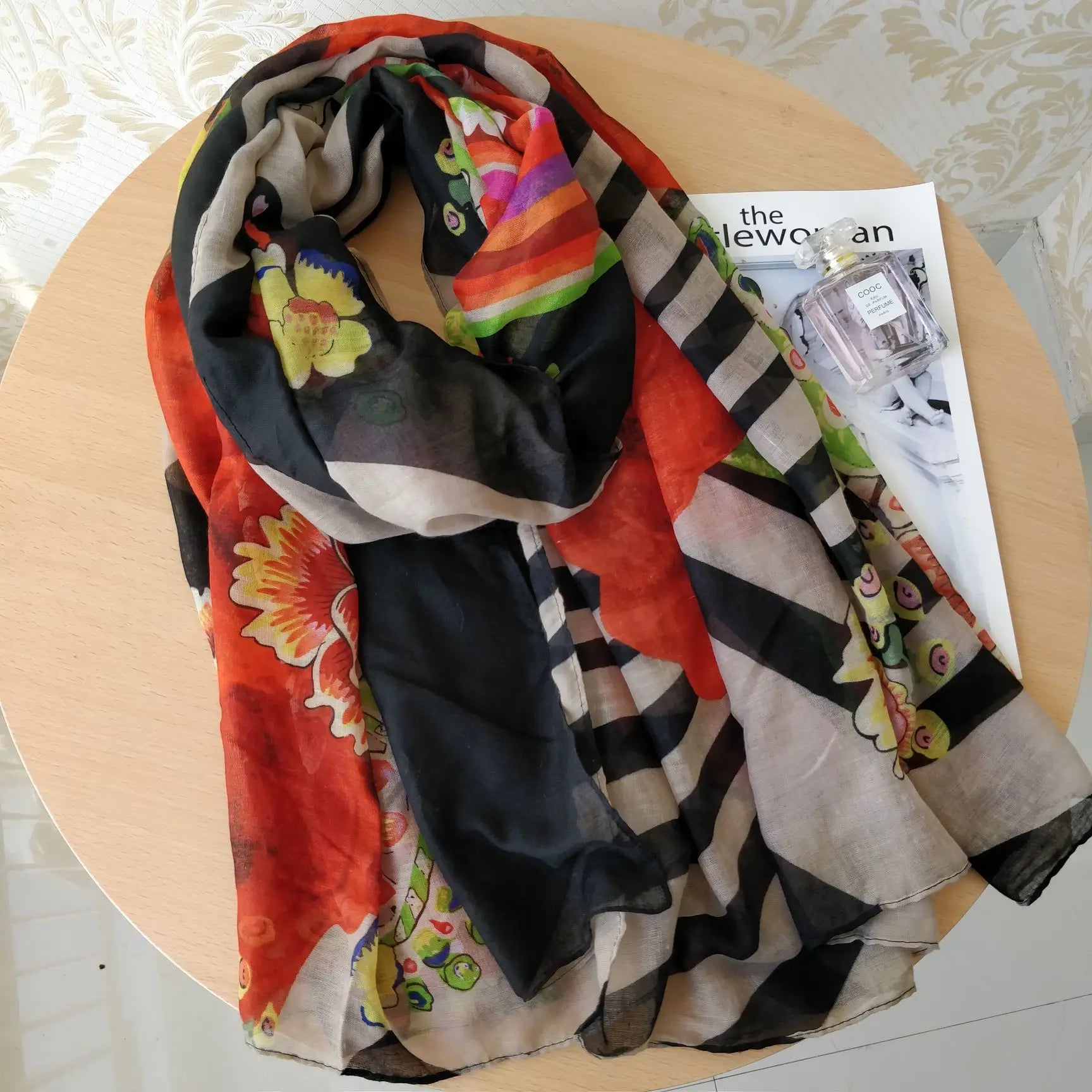 Foreign trade original order from Spain, fashionable printed embroidery, beach leisure, comfortable, women's scarves and shawls