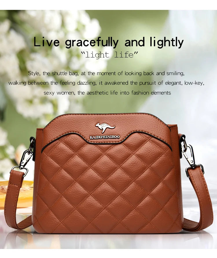 2023 Small Single Shoulder Messenger Bag Women's Three-Layer Round Luxury Simple Messenger Bag Zero Wallet