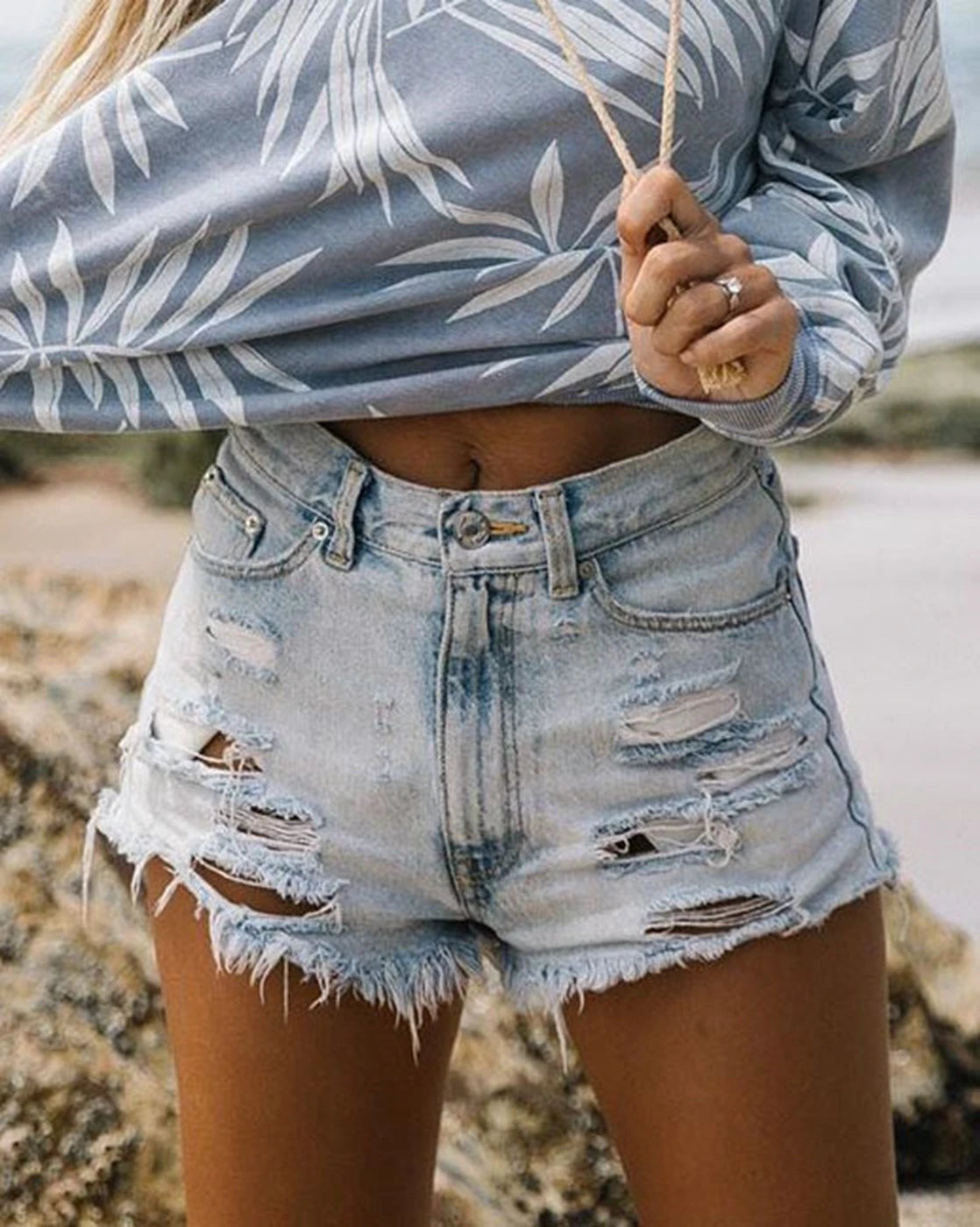 Summer Ripped Washed American High Waist Pierced Tassel Denim Shorts Women's Hot Pants Pant Casual Tassel Tight Street Pants - reetell