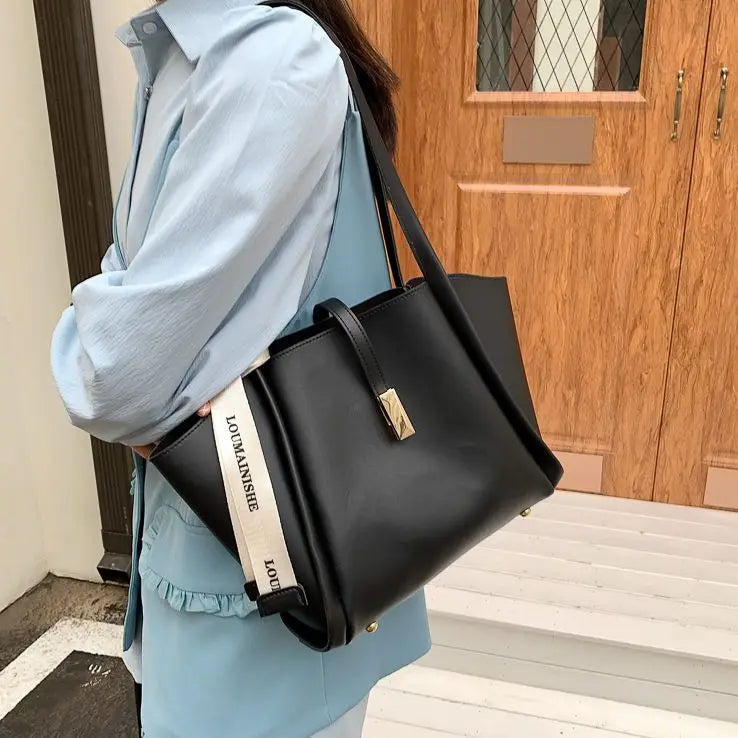 Commuter Tote Bag Large Capacity 2024 New Mother Commuting Bag Portable Fashionable One Shoulder Versatile Underarm Bucket Bag