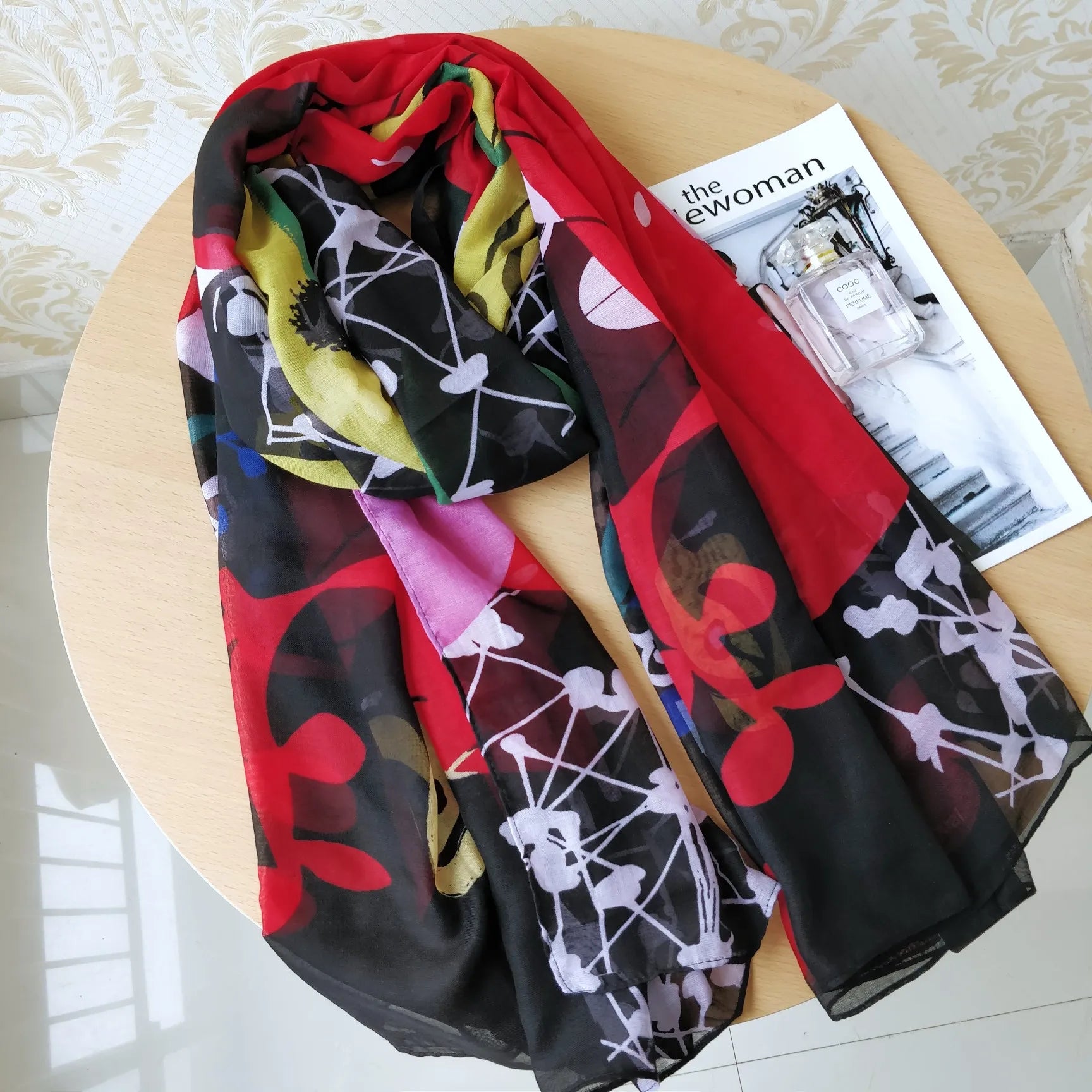 Foreign trade original order from Spain, fashionable printed embroidery, beach leisure, comfortable, women's scarves and shawls