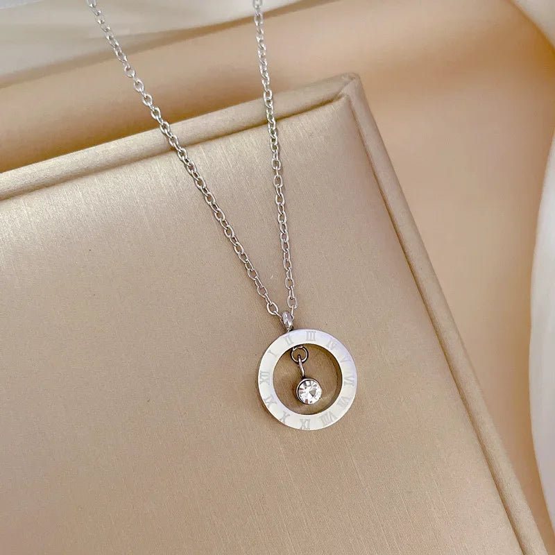 Classic Stainless Steel Roman Digital Wafer Pendant Necklace for Women Charm Geometry Round Shell Choker Chains Jewelry Gifts