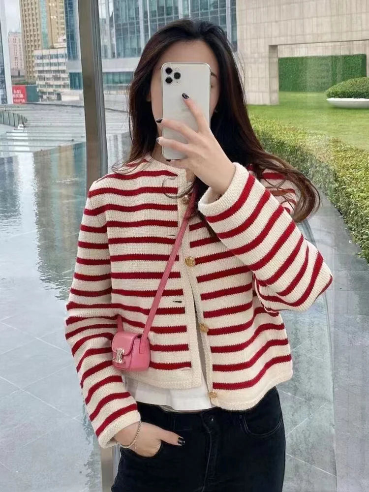 Korean Fashion Sweater Women Cardigans White Black Striped Knitted Female Sweater Winter Short Cardigan Long Sleeve Cardigan Top - reetell