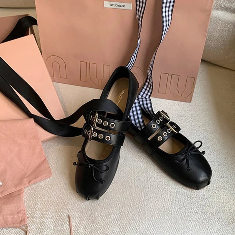 Women Flats Female Ballet Punk Doll Riband Shallow Bow Tie Sandals Ladies Fashion Desigh Sweet Retro Round Toe Buckle Cozy Shoes