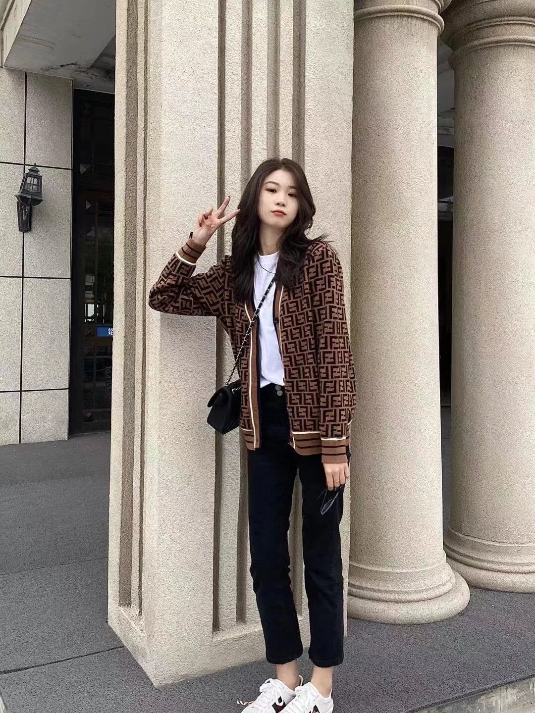 Women's Sweater 2024 New Knitted Casual Sweater Jacquard Letter Knitted Cardigan Autumn Fashion Button V-neck Top - reetell