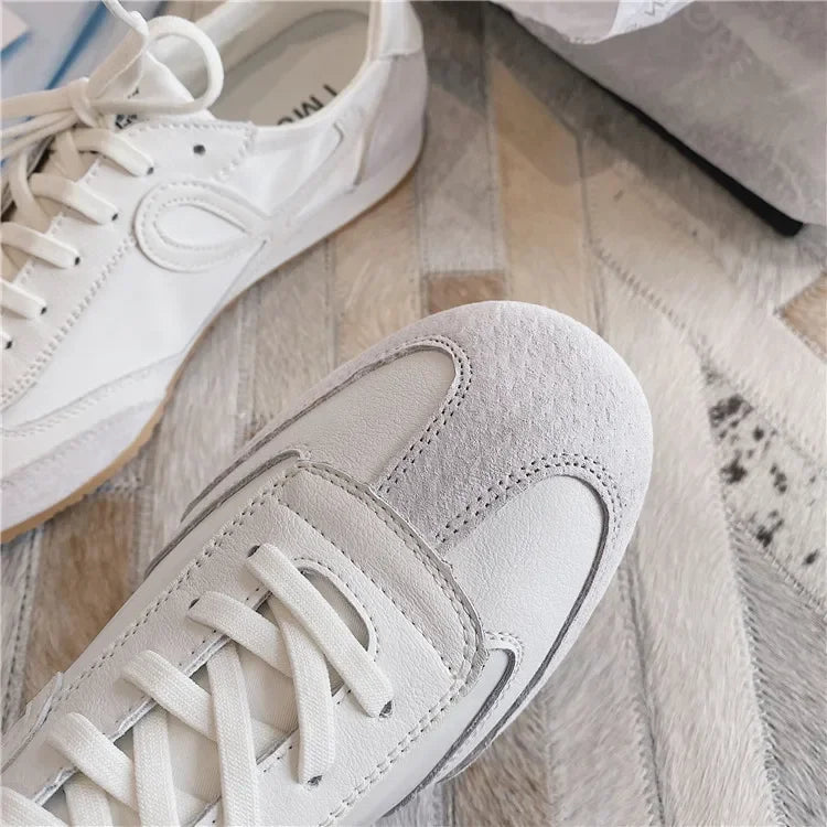 Retro Women Flat Bottom Casual Lightweight Breathable Classic Jogging Sneakers Vulcanize Walking Shoes Female Outdoor Trainers