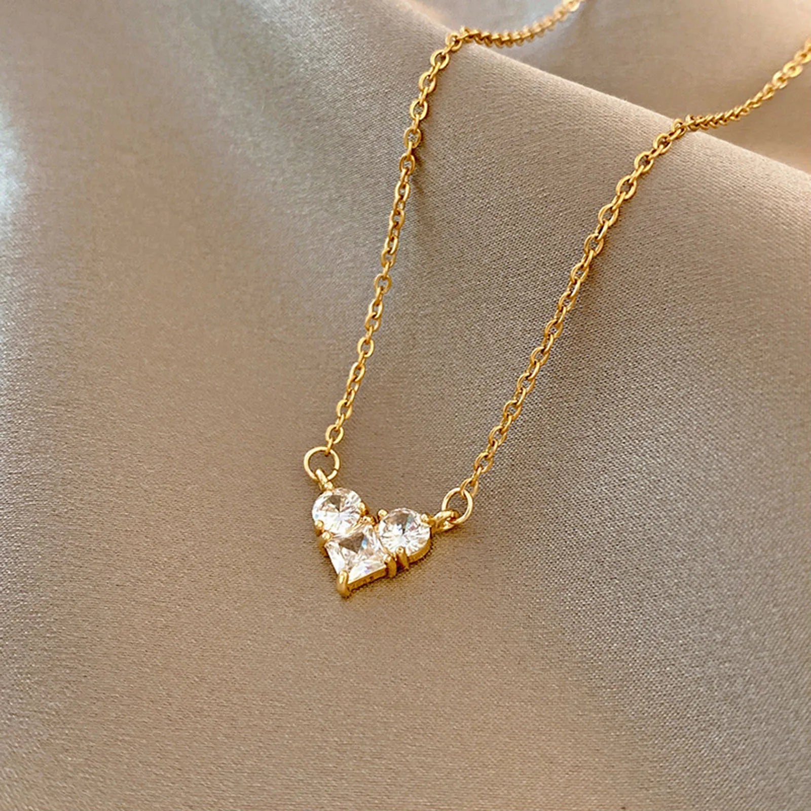 Ins Classic Gold Color Stainless Steel Necklace For Women Jewelry Limited Pearl Beads Heart Pendant Necklace Birthday Gift