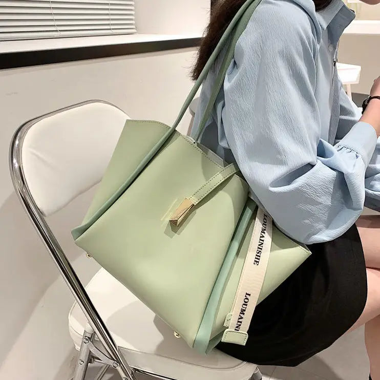 Commuter Tote Bag Large Capacity 2024 New Mother Commuting Bag Portable Fashionable One Shoulder Versatile Underarm Bucket Bag