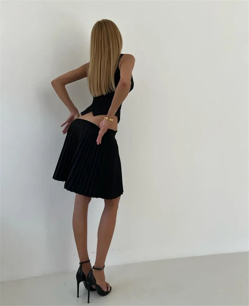 ULXH Sexy Streetwear Solid Skirt 2 Piece Sets Fashion V Neck Single-breasted Vest Tops and Pleated Mini Skirt 2 Piece Sets - reetell