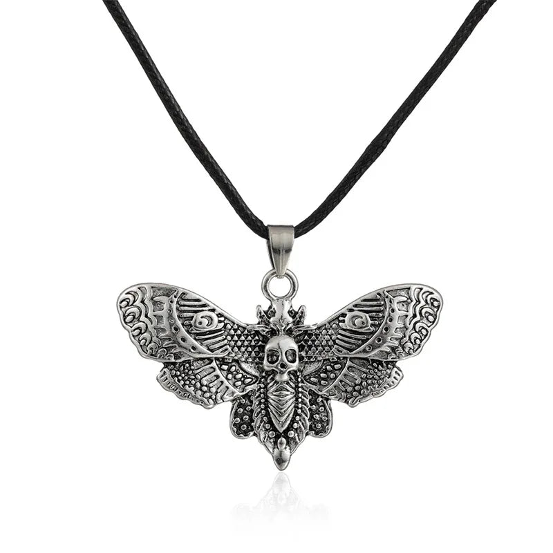 Death Moth Necklace Vintage Pendant Sugar Skull Gothic Butterfly Rock Emo Goth Hiphop Women Men Jewelry Halloween Accessories