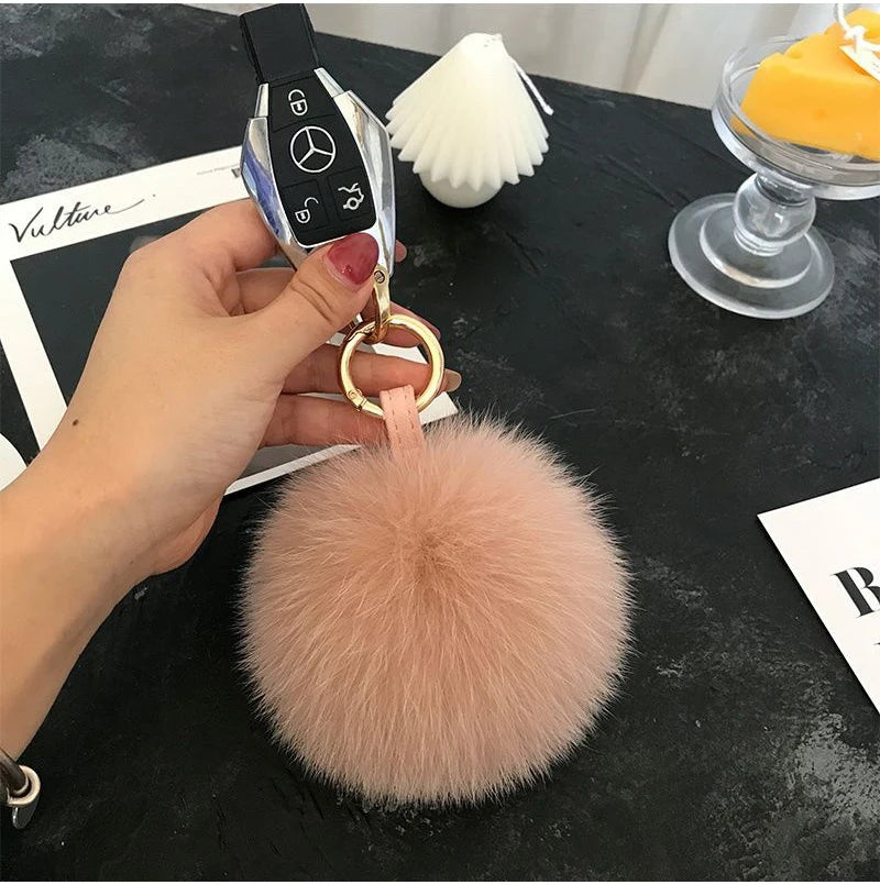 2024 Fluffy Real Fox Fur Ball Poms Keychain For Women Luxury Pompom Keyring Accessories Bag Decoration Emo Trinket Jewelry Gifts