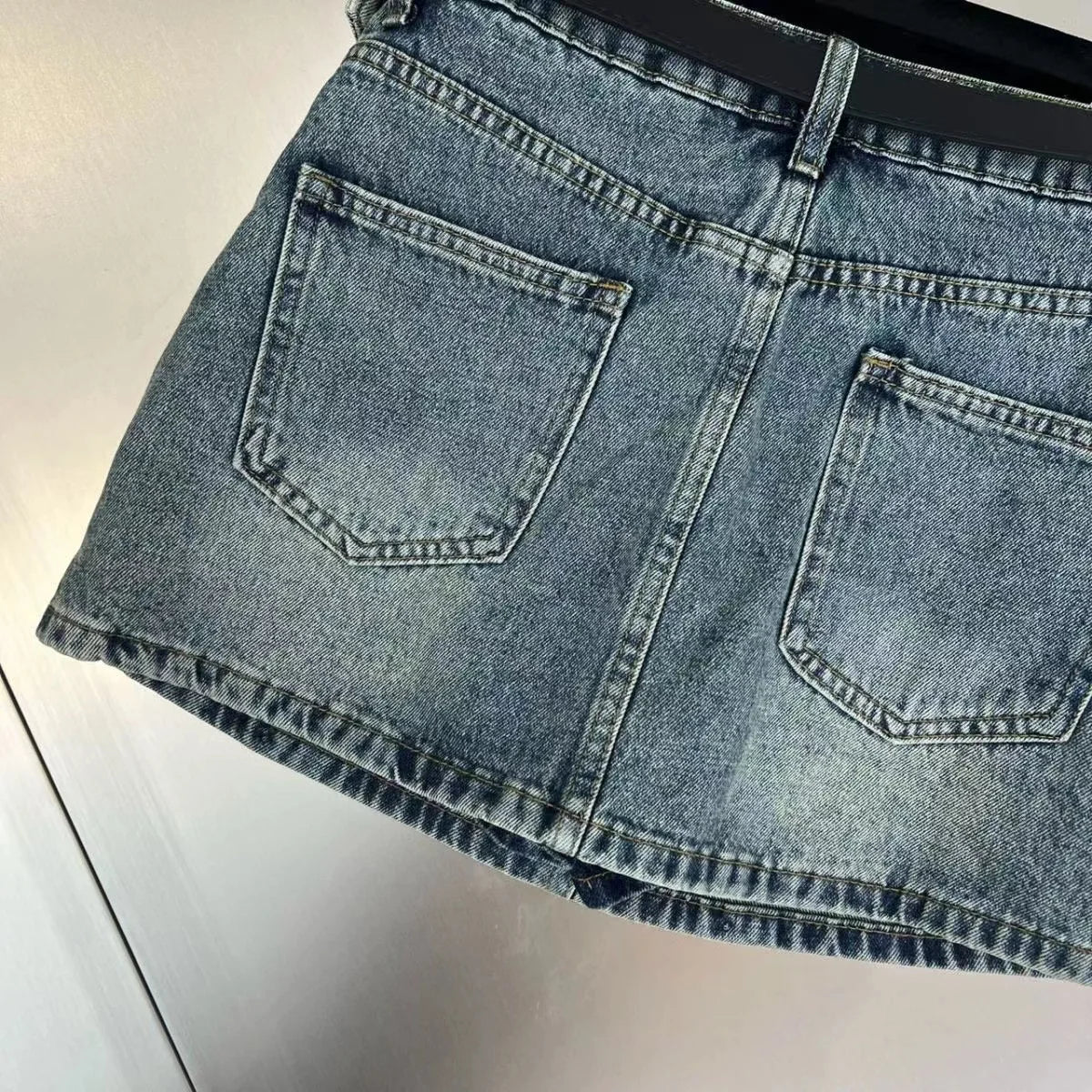 Fashion High Waist Denim Mini Skirt Women's 2023 Summer New Fashion Button Zipper Slim Fit Korean Street  Casual A-line Skirt - reetell