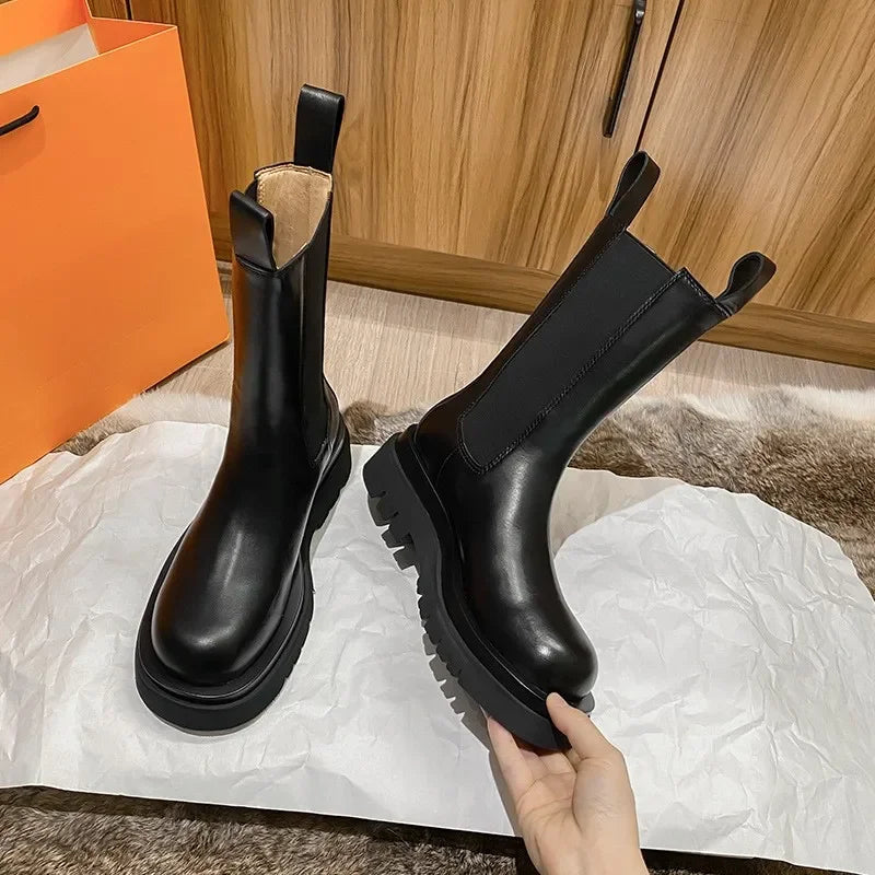 Classics Chelsea Boots Women Black Ankle Boots Autumn Winter Shoes Genuine Leather Platform Short Boots Slip on Elastic Band