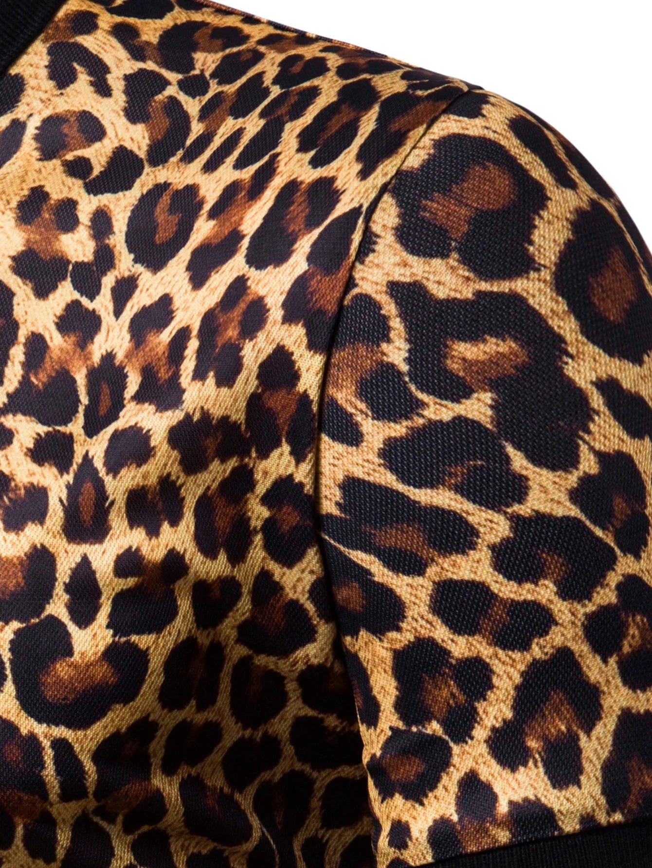 1pc New Men's Fashion T-shirt Leopard Print Short Sleeve Breathable Lapel  Men Clothing