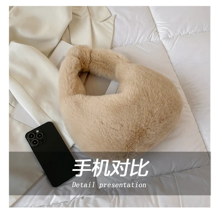 Fur Women's Small Half Moon Bag Luxury Warm Plush Wrist Bags for Women Fashion Furry Short Handle Clutch Cute Ladies Coin Purses