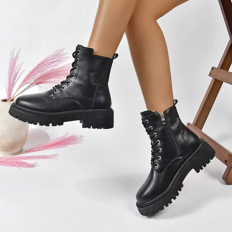 Winter Warm Short Plush Ankle Boots Women Fashion Zip Lace Up Platform Combat Boots Woman Comfy Low Heels Pu Leather Botas Mujer