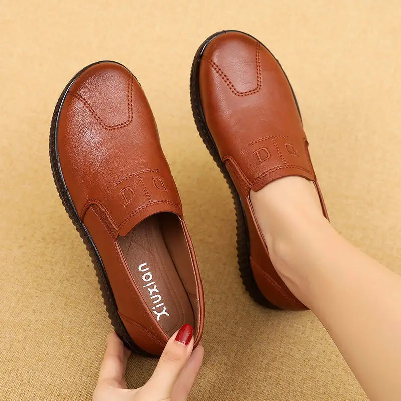 Women Genuine Leather Shoes Spring Autumn Brown Female Casual Shoes Black Mom Ladies Cozy Classic Leisure Loafer Shoes