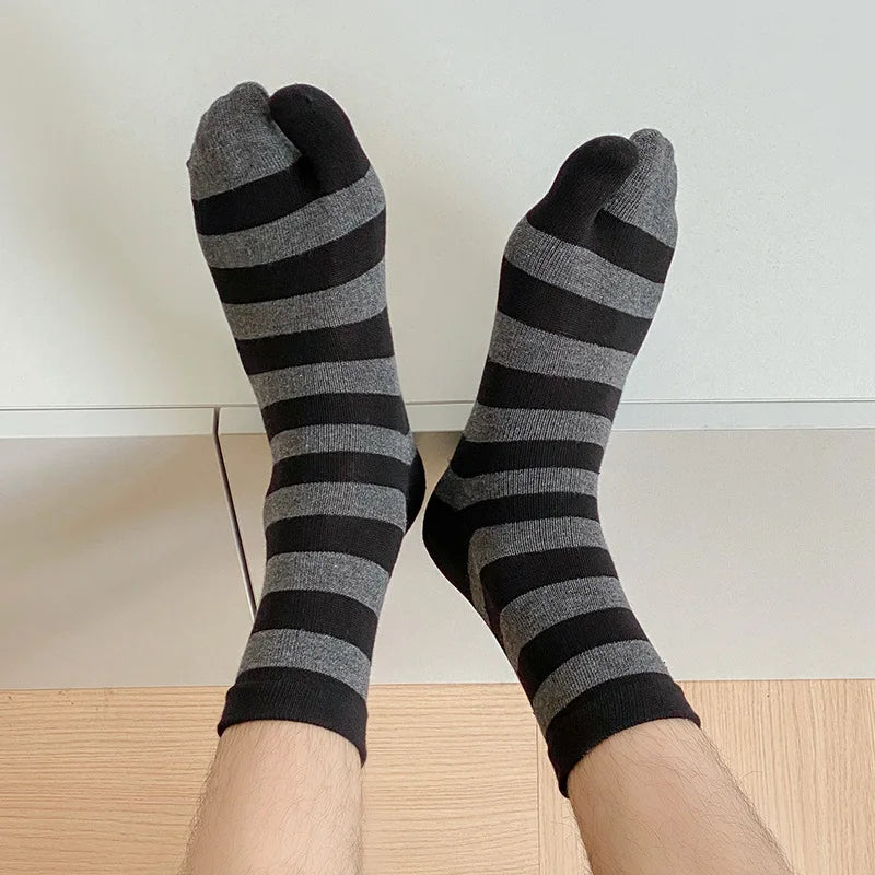 Men's 2 Finger Slipper Socks Cotton Tabi Toe Socks Mid-tube Autumn Sweat-absorbing Striped Two Toed Flip-flop Socks Man EUR38-43