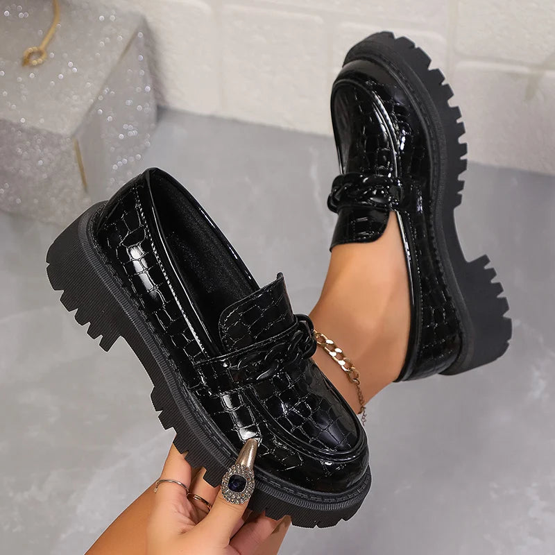 Women's Chain Decor Platform Loafers Fashion Black Patent Leather Dress Shoes Woman Comfortable Slip On Flat Shoes Plus Size 42