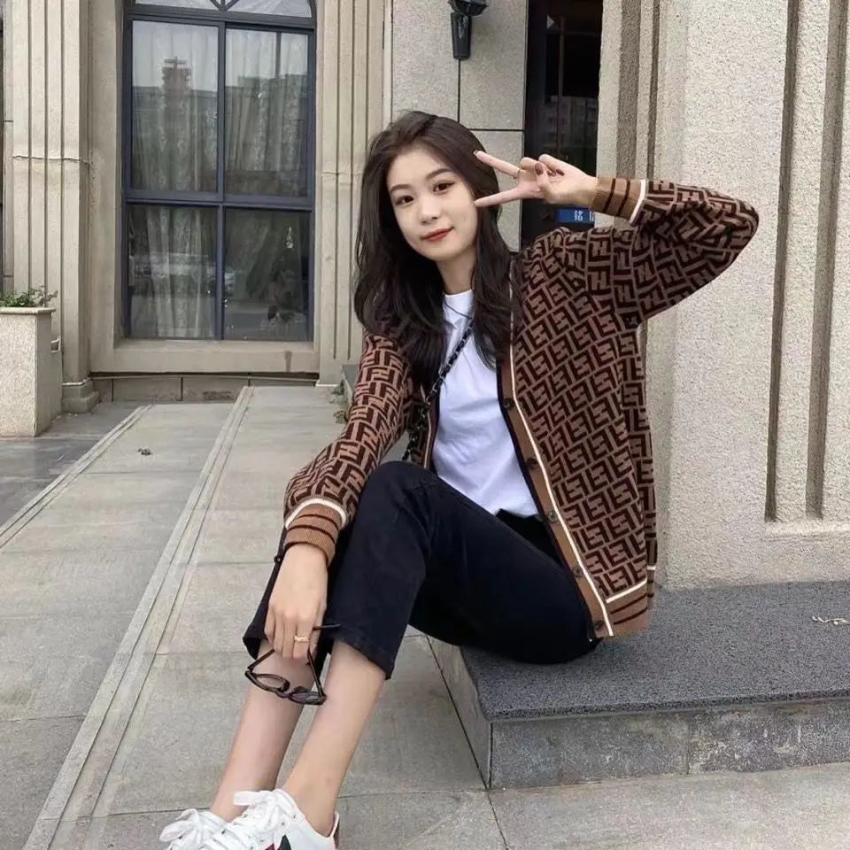 Women's Sweater 2024 New Knitted Casual Sweater Jacquard Letter Knitted Cardigan Autumn Fashion Button V-neck Top - reetell